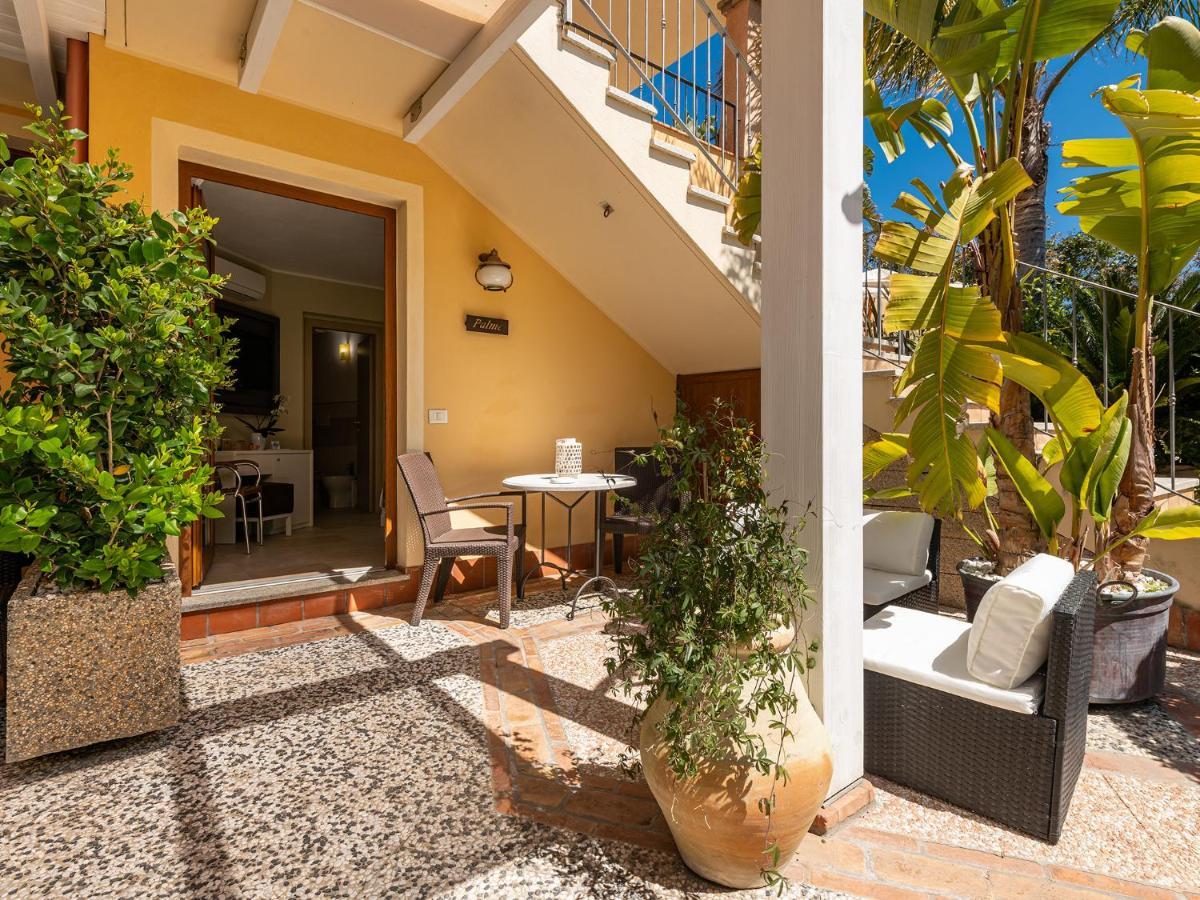 B&B Giglio Di Chia Domus De Maria Exterior photo